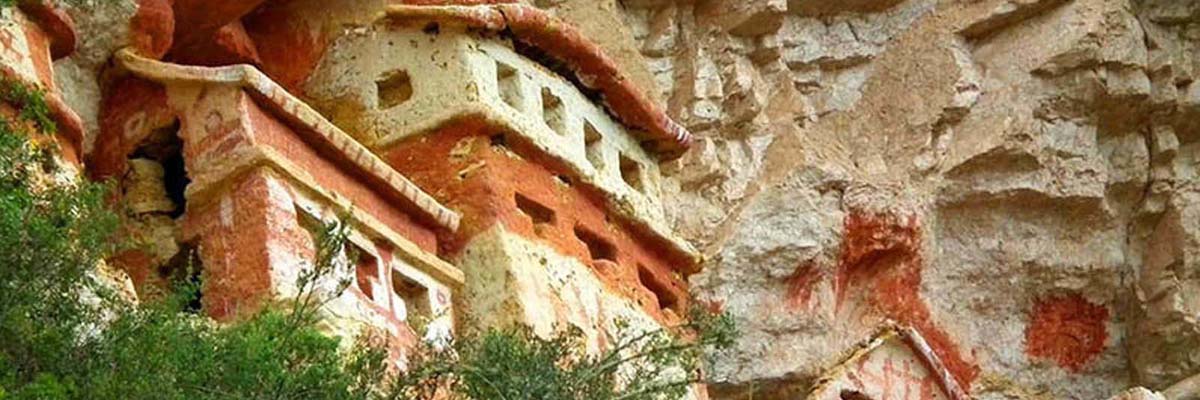 Mausoleums of Revash and Leymebamba´s Museum Full Day  en Chachapoyas 